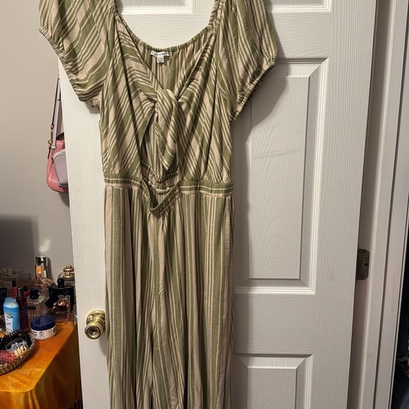 American Eagle Tie Front Jumpsuit - Picture 3 of 5